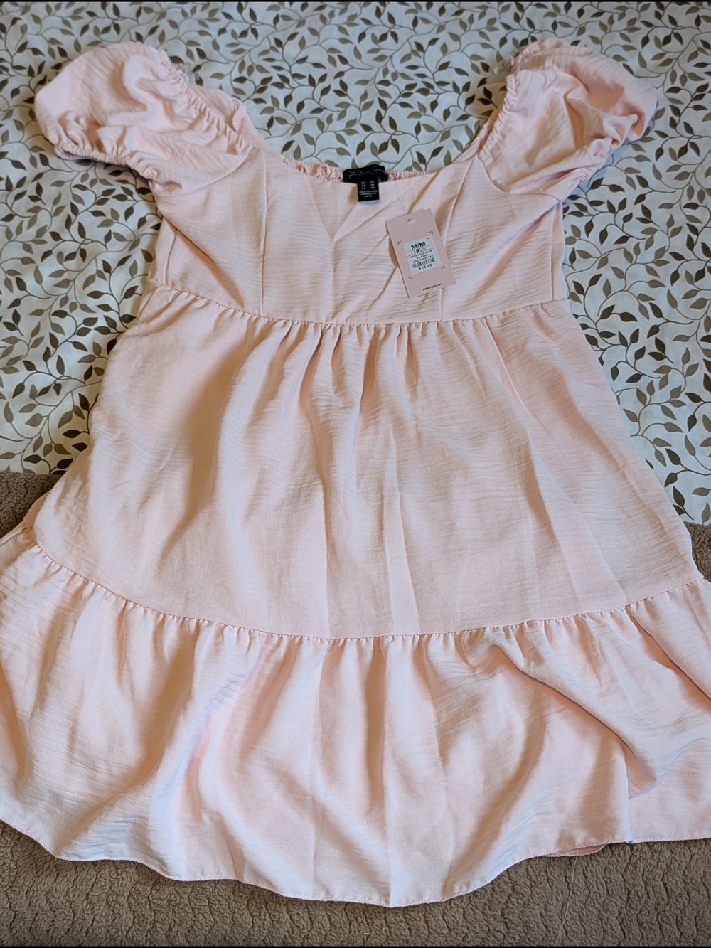 Streetwear Society Cream Puff-Sleeve Mini Dress (Pink)